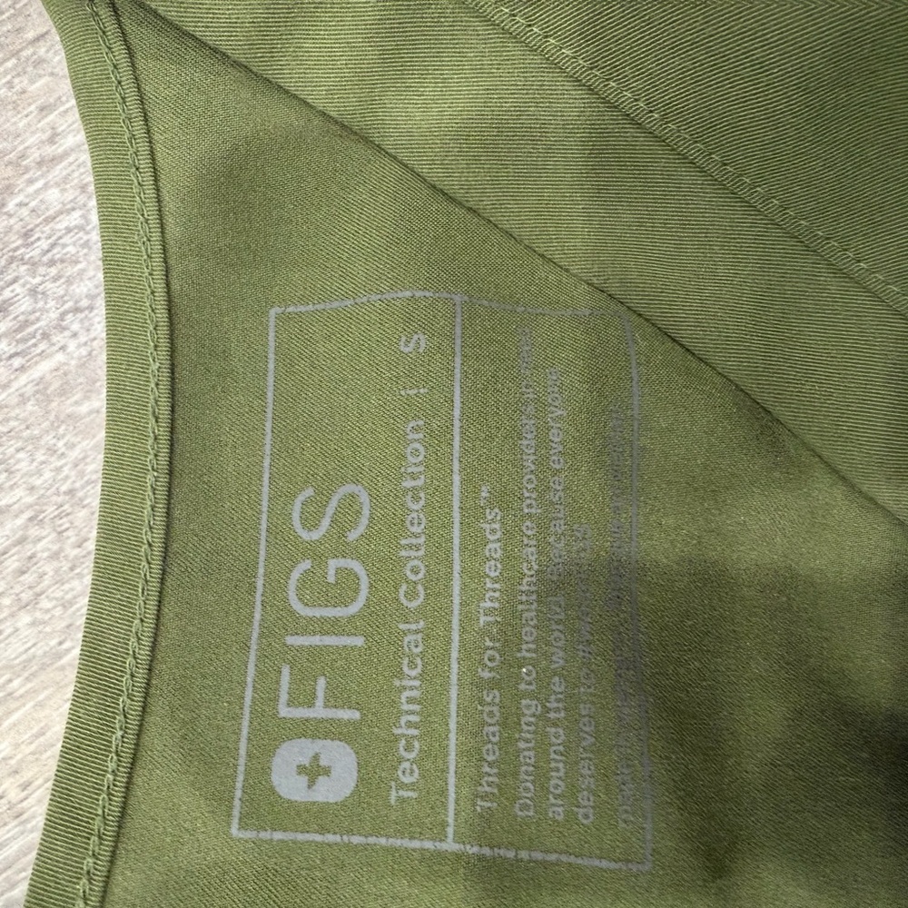 Figs Olive Green Technical Jogger Pants & top - Picture 5 of 5